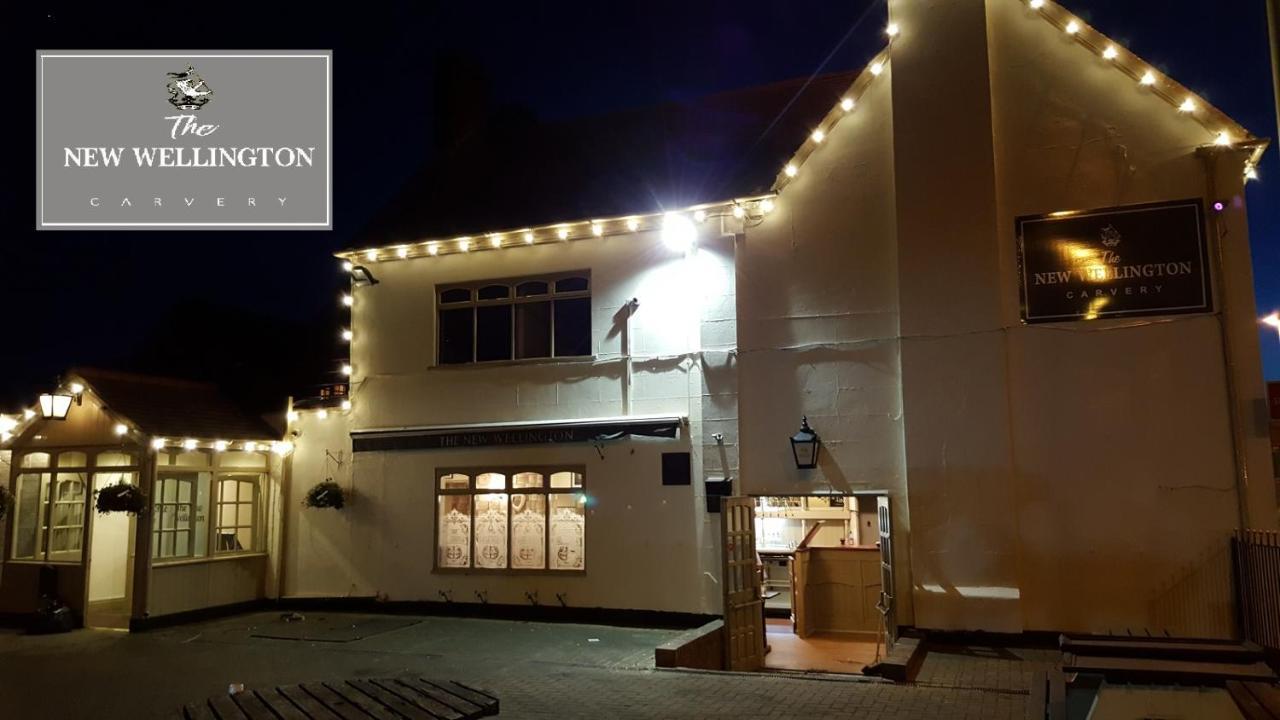 The New Wellington Hotel Brierley Hill Exterior photo